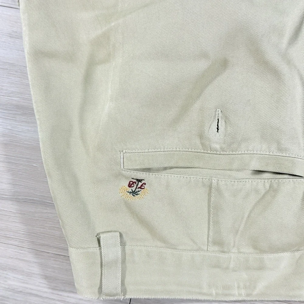 Tommy Bahama 100% Silk Shorts Size 34 Men's Twill Pleated Front Brown Embroider